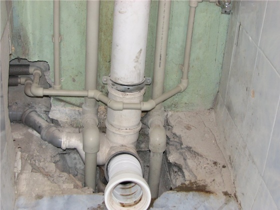 «Акрукс» — замена канализационного стояка в многоквартирном доме